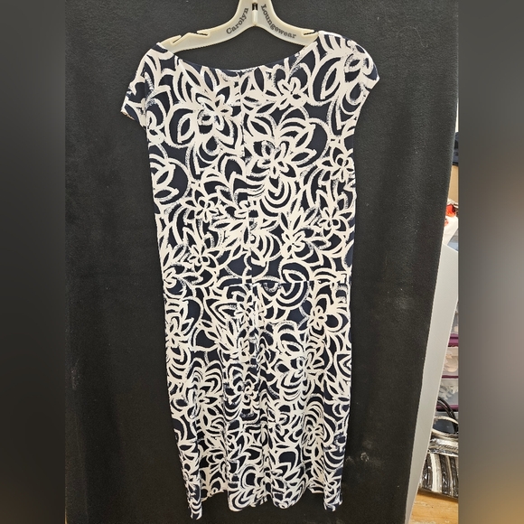 Lauren Ralph Lauren dress with ruching at centre - Picture 2 of 4